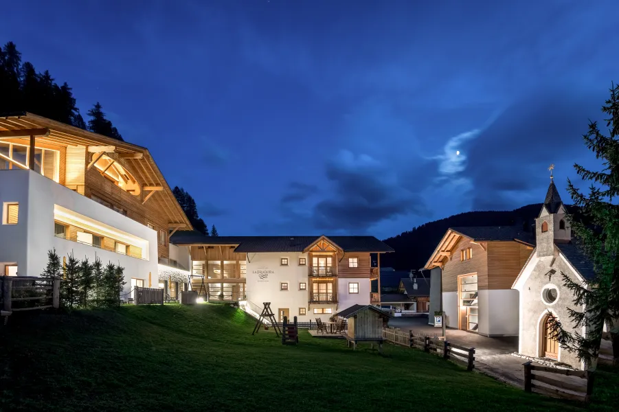 Dolomites Hotel La Fradora