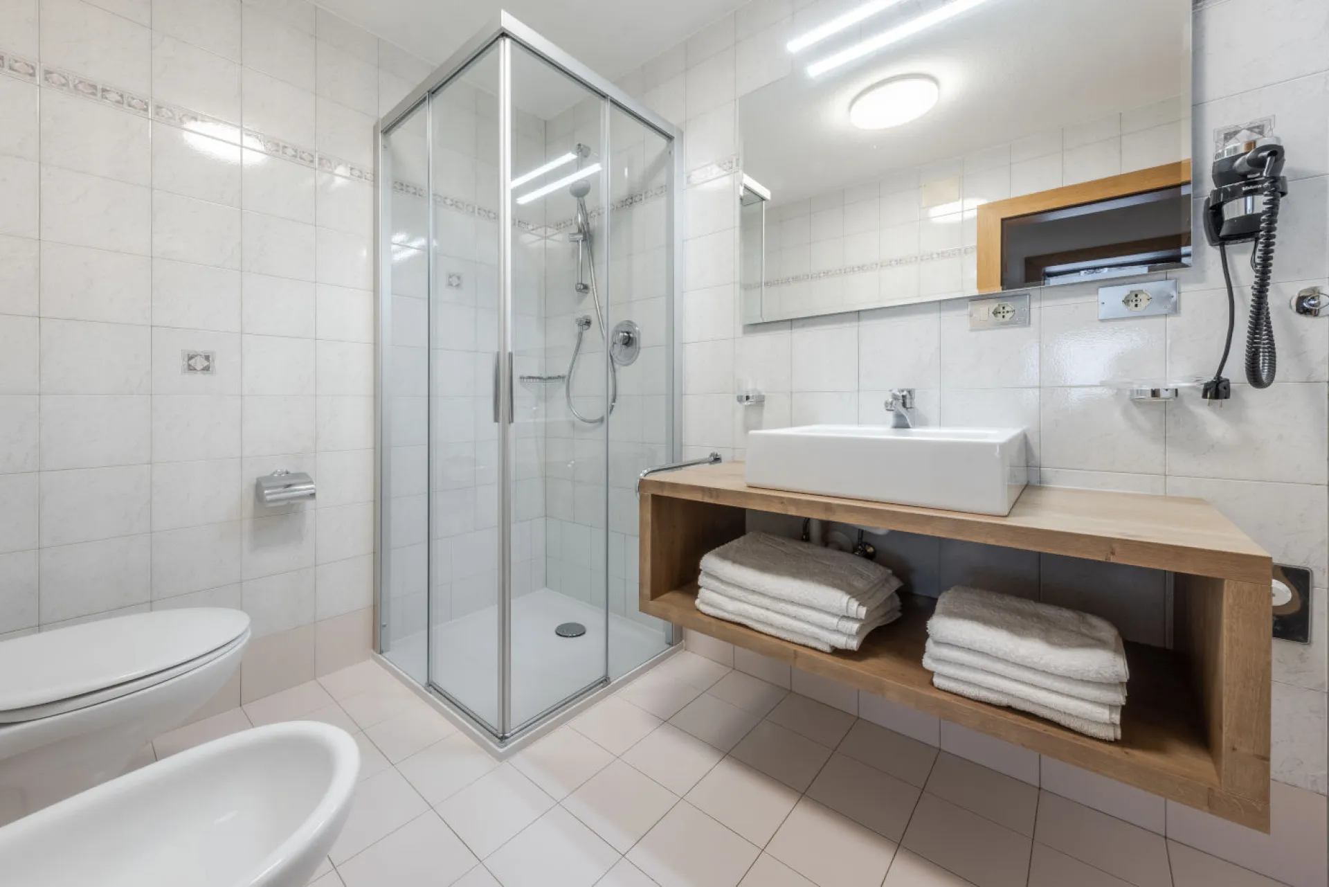 https://cdn.altabadia.it/6619/conversions/_new_bagno-header.webp